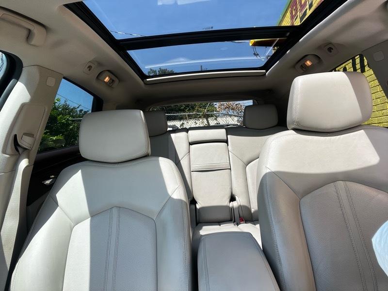 Cadillac SRX Luxury Collection 2010