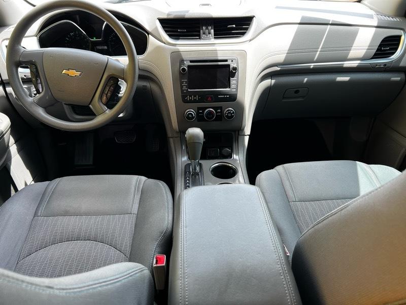 Chevrolet Traverse LS FWD w/PDC 2017