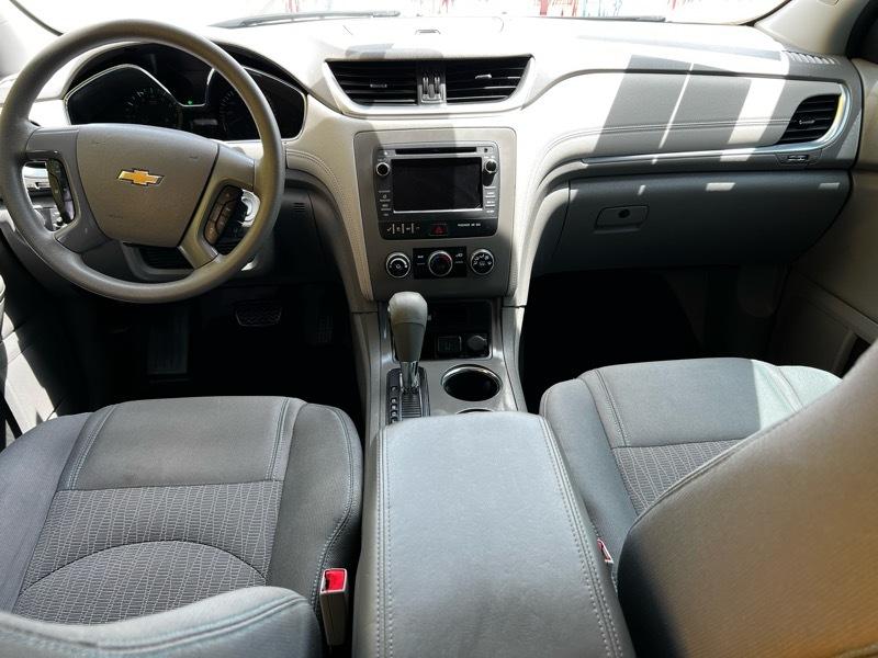 Chevrolet Traverse LS FWD w/PDC 2017