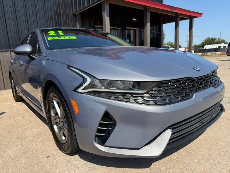 Kia K5 LXS 2021