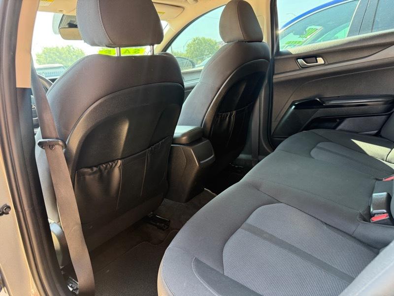 Kia K5 LXS 2021