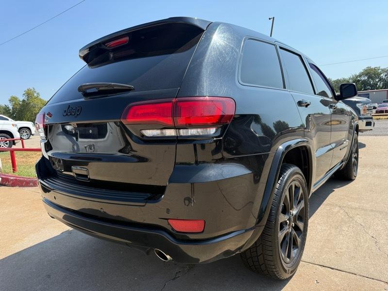 Jeep Grand Cherokee Laredo 2WD 2018