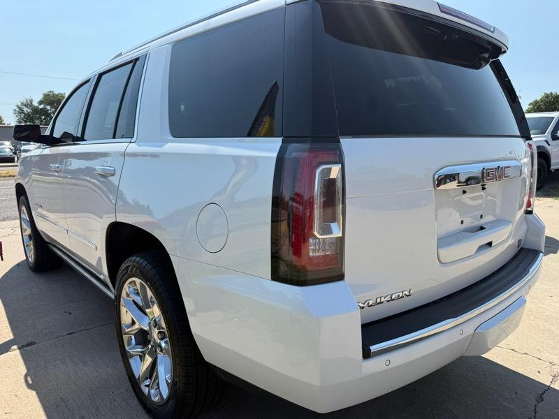 GMC Yukon Denali 4WD 2020