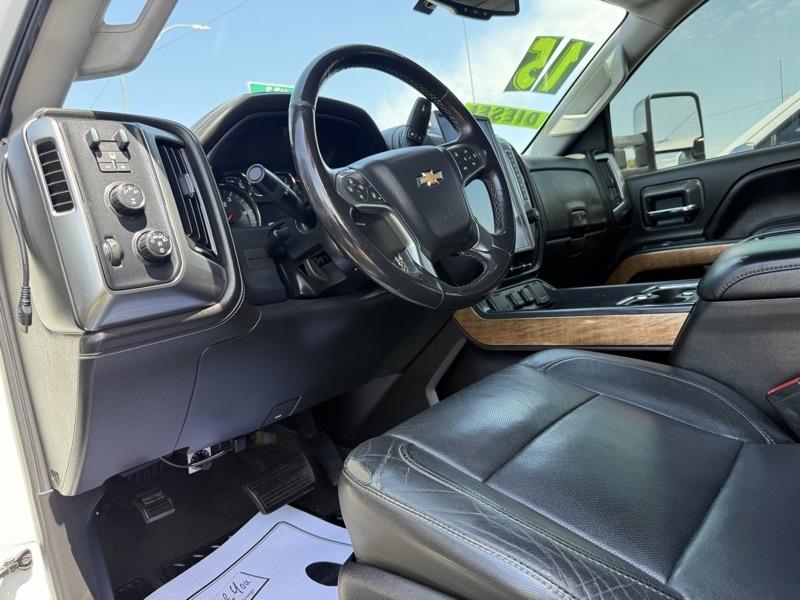 Chevrolet Silverado 2500HD 4WD Crew Cab 159" LTZ 2015