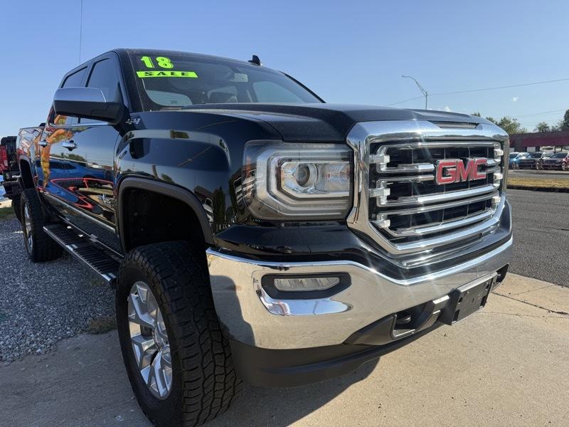 GMC Sierra 1500 4WD Crew Cab 147" SLT 2018