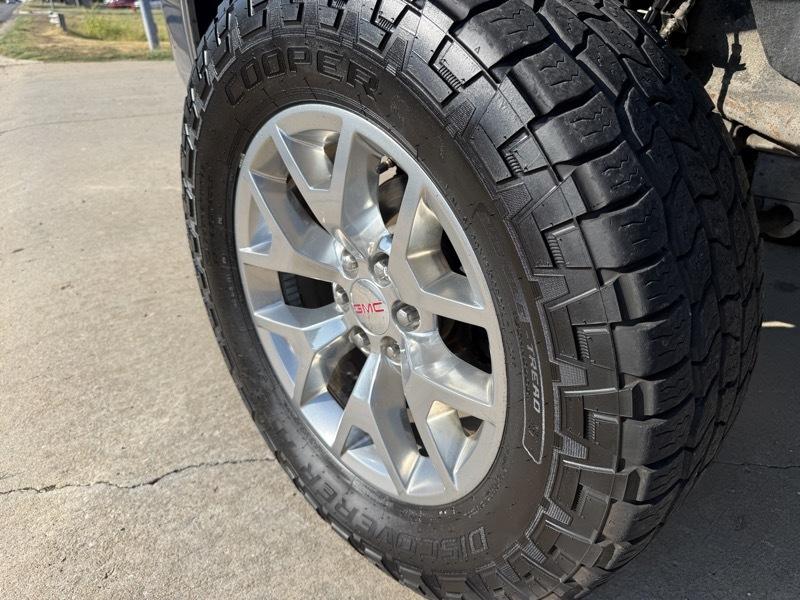 GMC Sierra 1500 4WD Crew Cab 147" SLT 2018