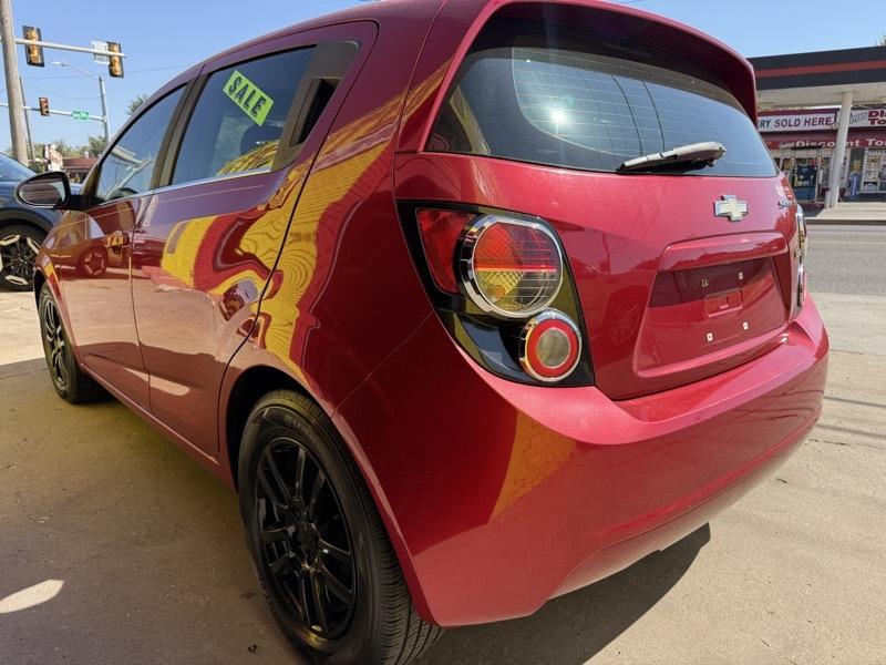 Chevrolet Sonic LT Auto 5-Door 2015
