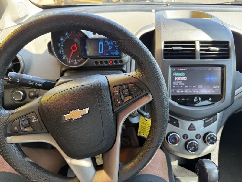 Chevrolet Sonic LT Auto 5-Door 2015
