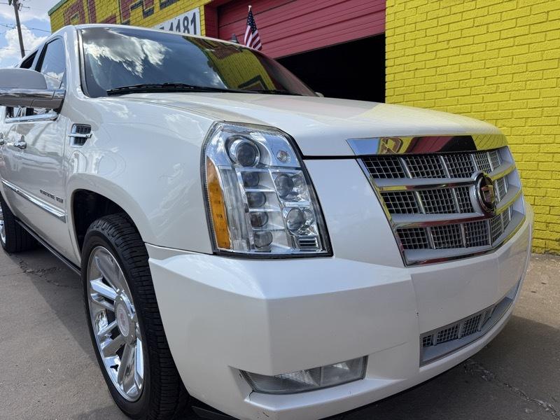 Cadillac Escalade ESV AWD Platinum 2013