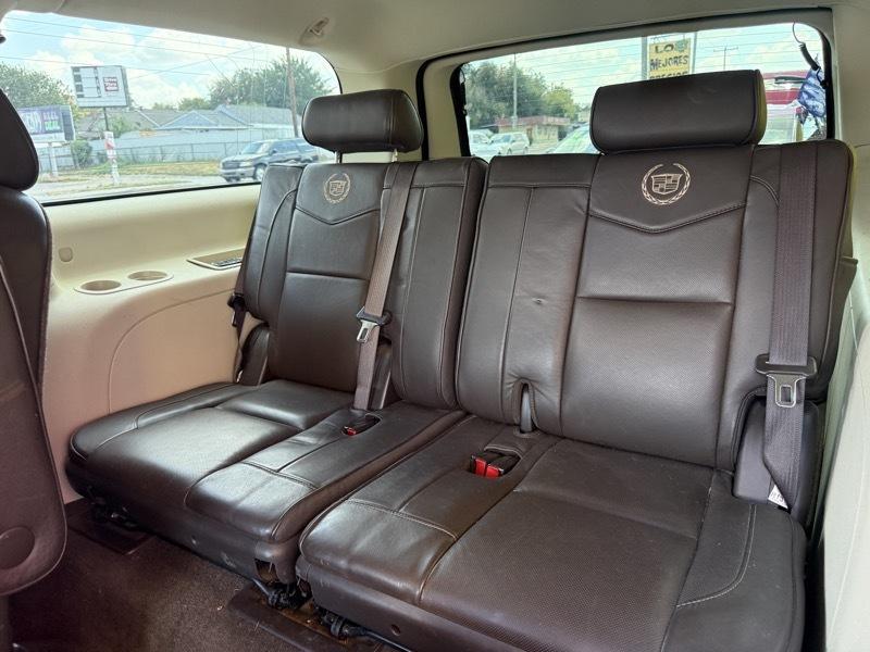 Cadillac Escalade ESV AWD Platinum 2013