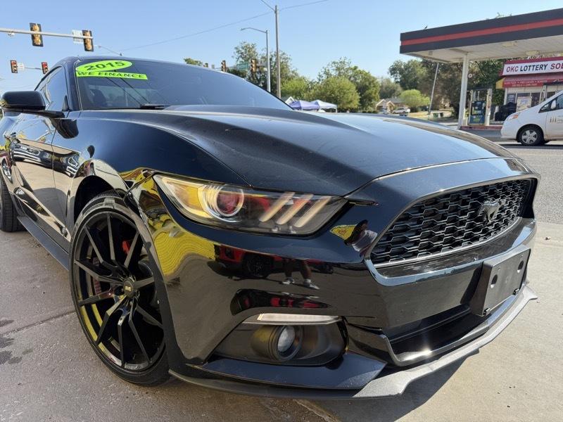 Ford Mustang V6 Coupe 2015