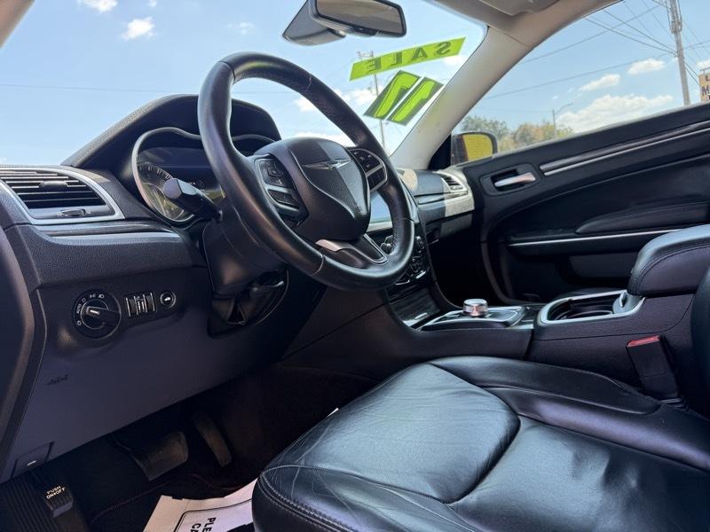 Chrysler 300 Limited AWD 2017
