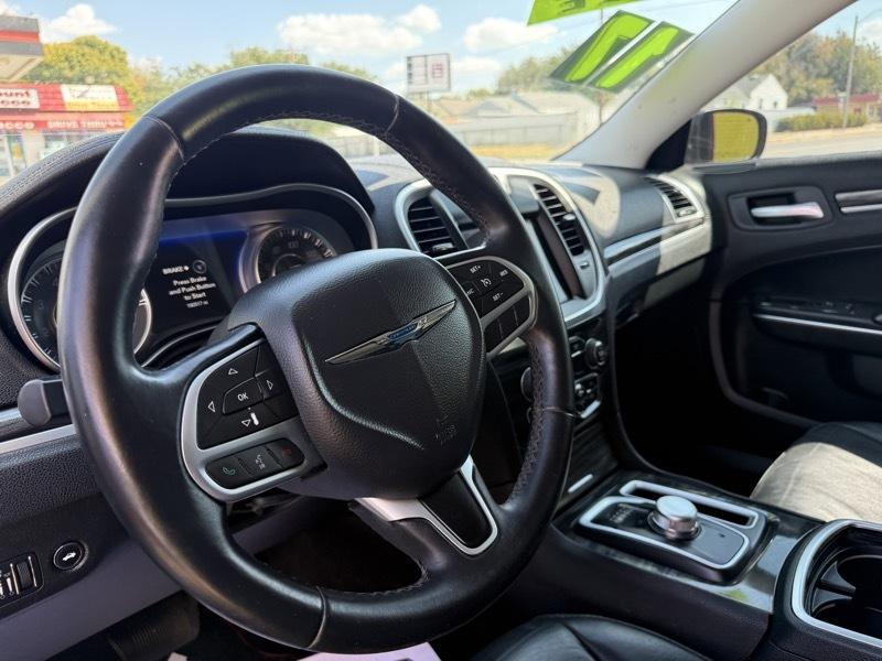 Chrysler 300 Limited AWD 2017
