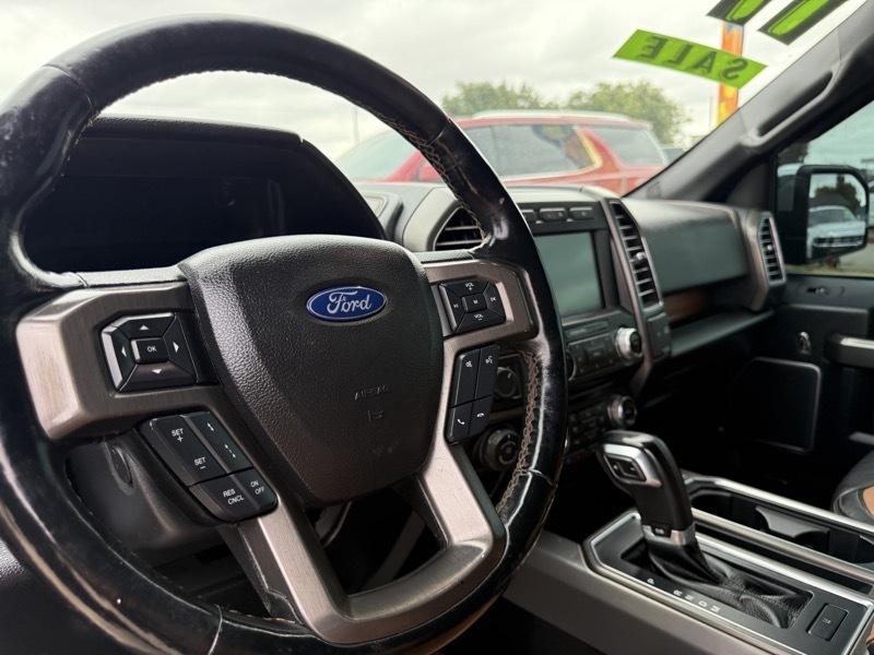 Ford F-150 4WD SuperCrew 145" Platinum 2017