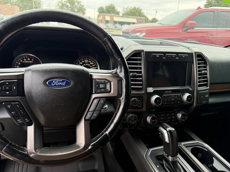 Ford F-150 4WD SuperCrew 145" Platinum 2017