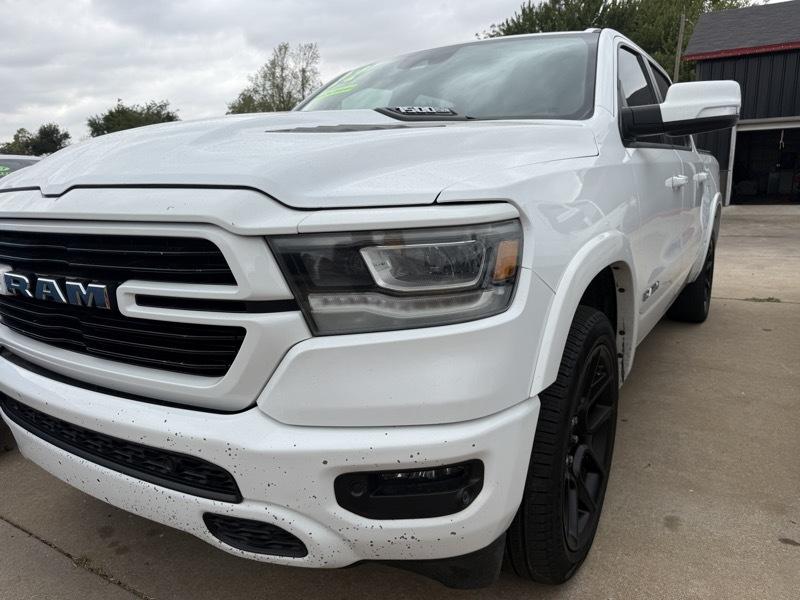 RAM 1500 Laramie Crew Cab SWB 4WD 2022