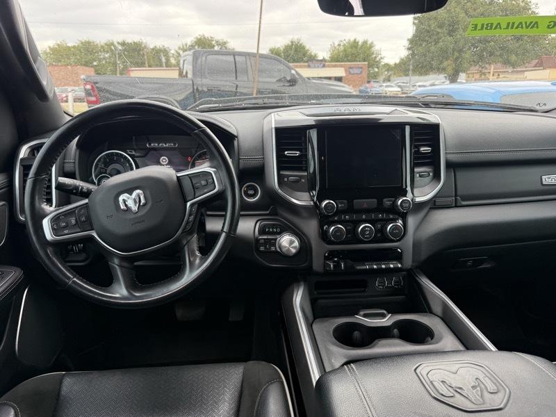 RAM 1500 Laramie Crew Cab SWB 4WD 2022