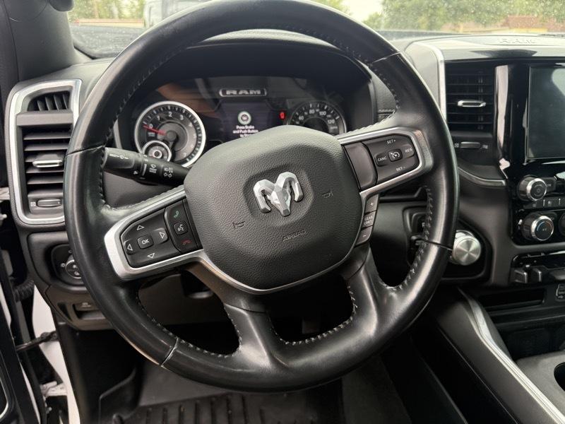 RAM 1500 Laramie Crew Cab SWB 4WD 2022