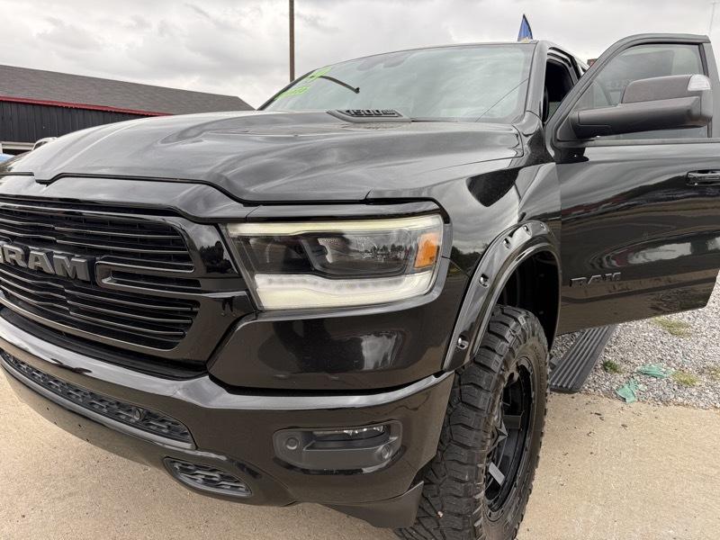 RAM 1500 Laramie Crew Cab SWB 4WD 2019