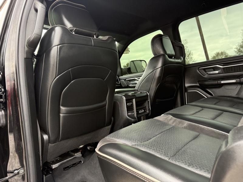 RAM 1500 Laramie Crew Cab SWB 4WD 2019