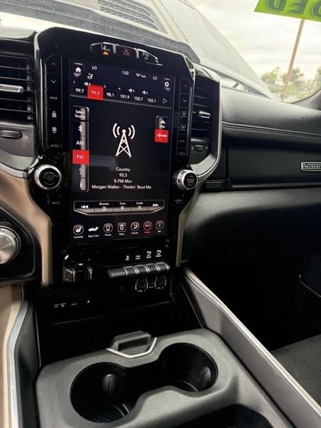 RAM 1500 Laramie Crew Cab SWB 4WD 2019