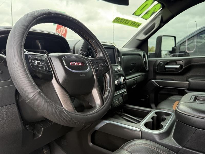 GMC Sierra 2500HD AT4 Crew Cab Long Box 4WD 2020