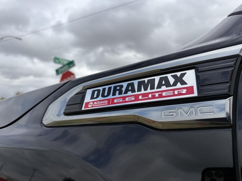 GMC Sierra 2500HD AT4 Crew Cab Long Box 4WD 2020