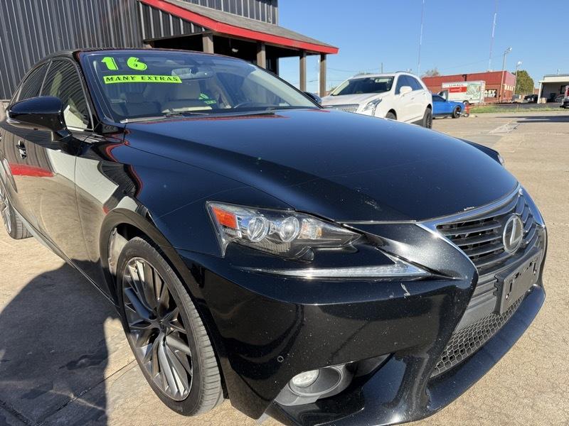 Lexus IS 200t 2016