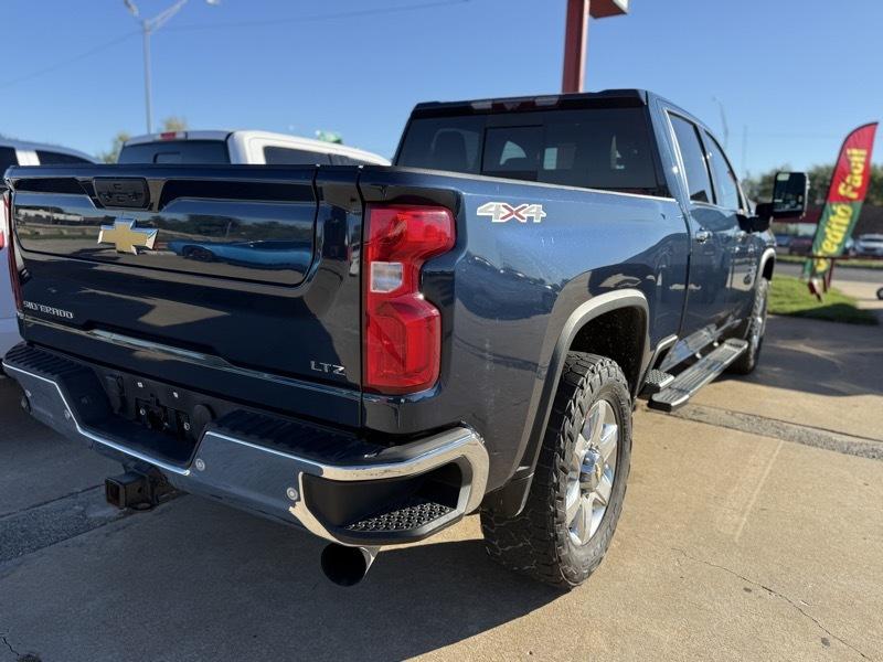 Chevrolet Silverado 2500HD 4WD Crew Cab 159" LTZ 2022