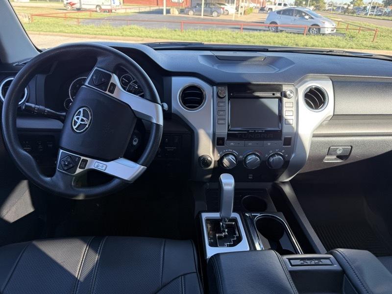 Toyota Tundra SR5 5.7L V8 FFV CrewMax 4WD 2016