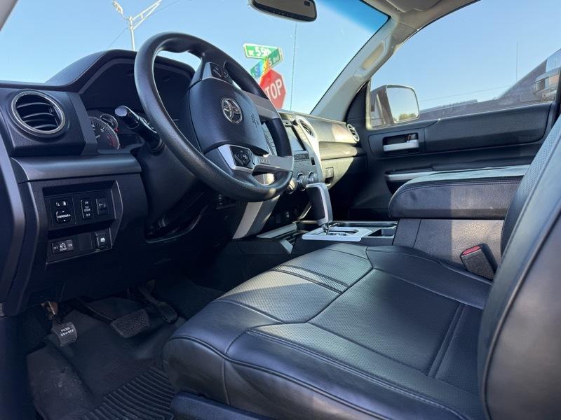 Toyota Tundra SR5 5.7L V8 FFV CrewMax 4WD 2016