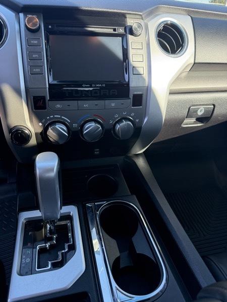 Toyota Tundra SR5 5.7L V8 FFV CrewMax 4WD 2016