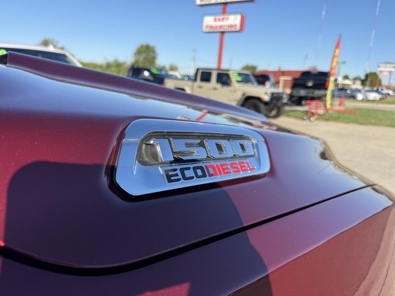 RAM 1500 Laramie Crew Cab SWB 2WD 2022