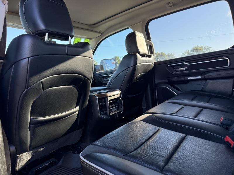 RAM 1500 Laramie Crew Cab SWB 2WD 2022