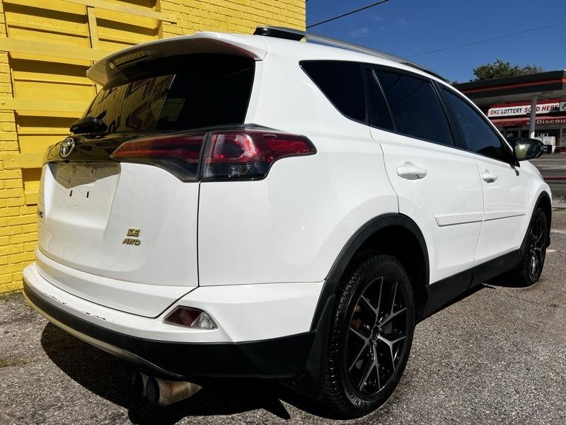 Toyota RAV4 AWD 4dr SE (Natl) 2016