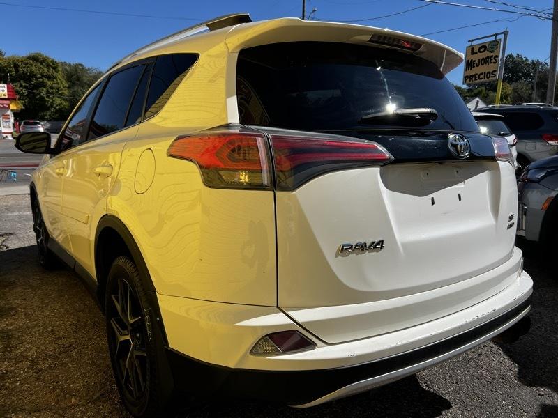 Toyota RAV4 AWD 4dr SE (Natl) 2016