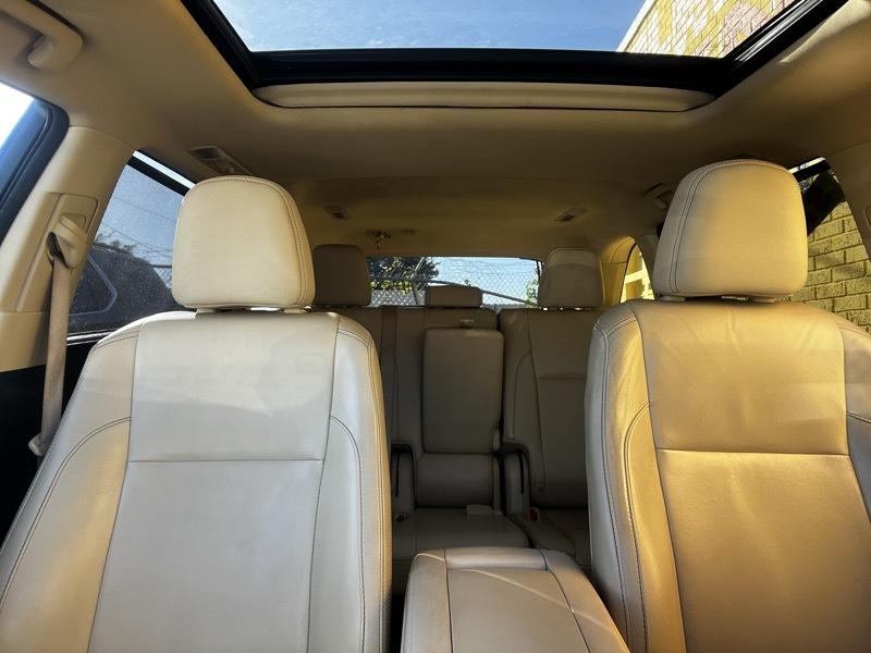 Toyota Highlander XLE FWD V6 2015