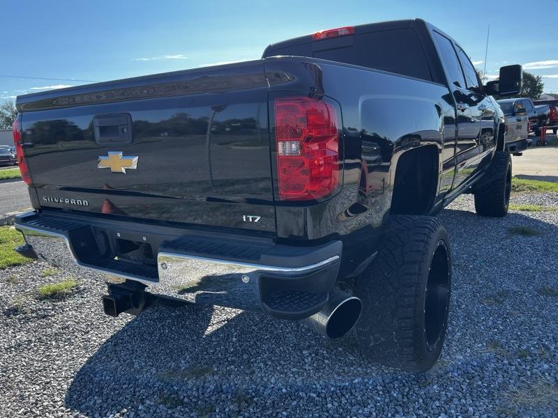 Chevrolet Silverado 2500HD 4WD Crew Cab 153" LTZ 2015