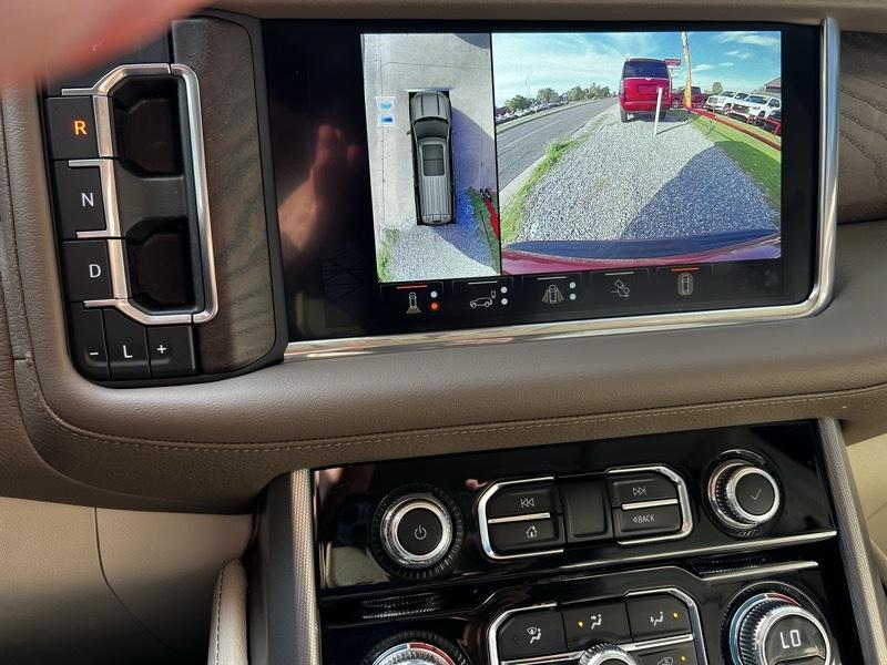 GMC Yukon XL 1500 Denali 4D SUV 4WD 2023