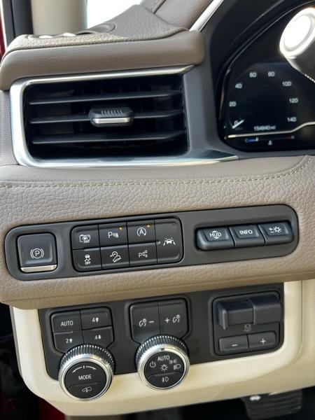 GMC Yukon XL 1500 Denali 4D SUV 4WD 2023