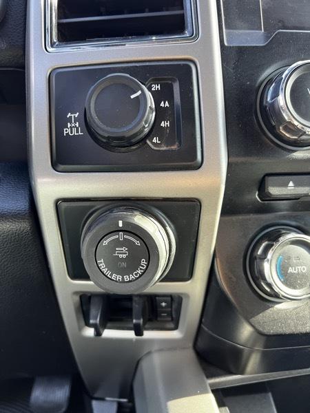 Ford F-150 4WD SuperCab 163" Lariat 2017