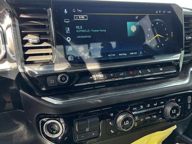 Chevrolet Silverado 1500HD Crew Cab 156.0" WB 4WD LT 2024