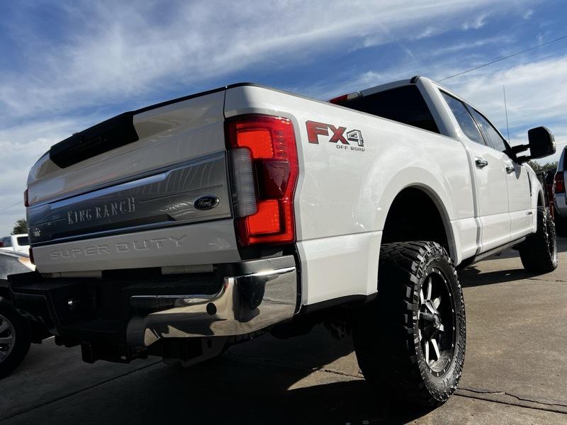 Ford F-250 HD Crew Cab 4dr 152.2" WB 4WD 2018