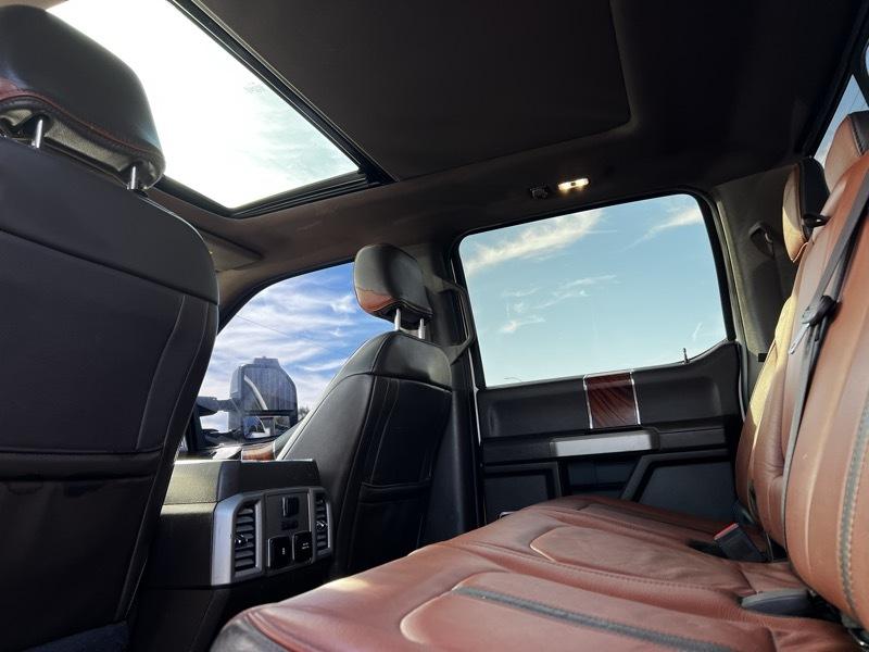 Ford F-250 HD Crew Cab 4dr 152.2" WB 4WD 2018