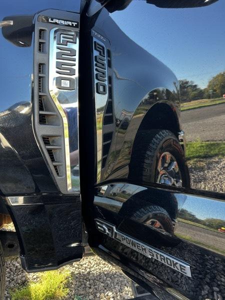 Ford F-250 SD FX4 Crew Cab 4WD 2023