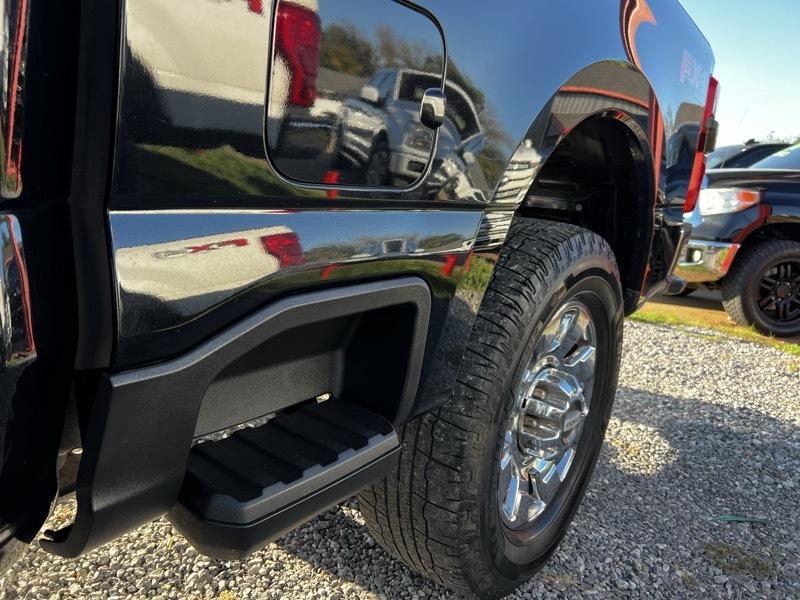Ford F-250 SD FX4 Crew Cab 4WD 2023
