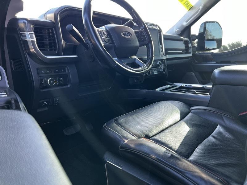 Ford F-250 SD FX4 Crew Cab 4WD 2023