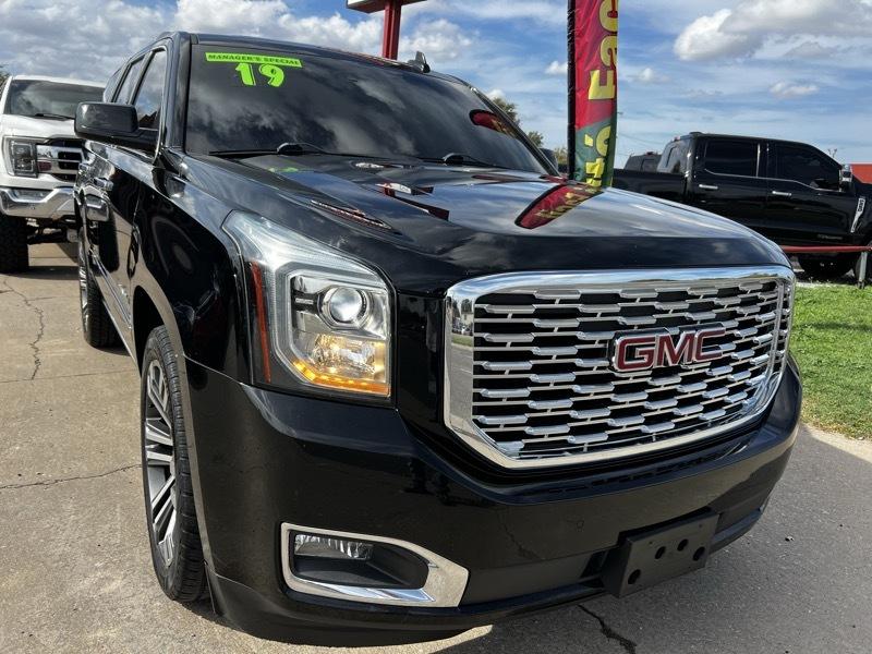 GMC Yukon Denali 4WD 2019