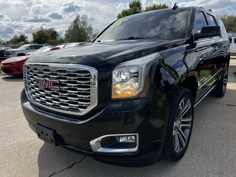 GMC Yukon Denali 4WD 2019