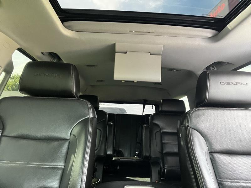 GMC Yukon Denali 4WD 2019